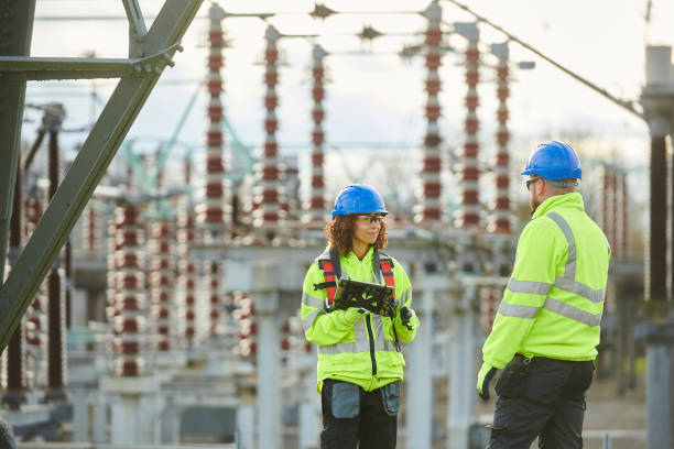 Best Emergency Electrical Repair  in Hutchinson, KS
